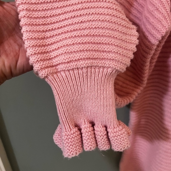 Crown & Ivy waffle knit ruffle sweater size large color pink - Picture 4 of 6